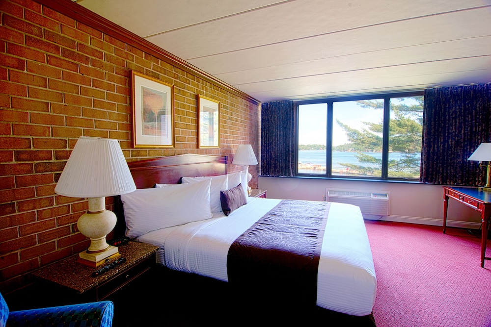 Split Rock Resort - photo 17