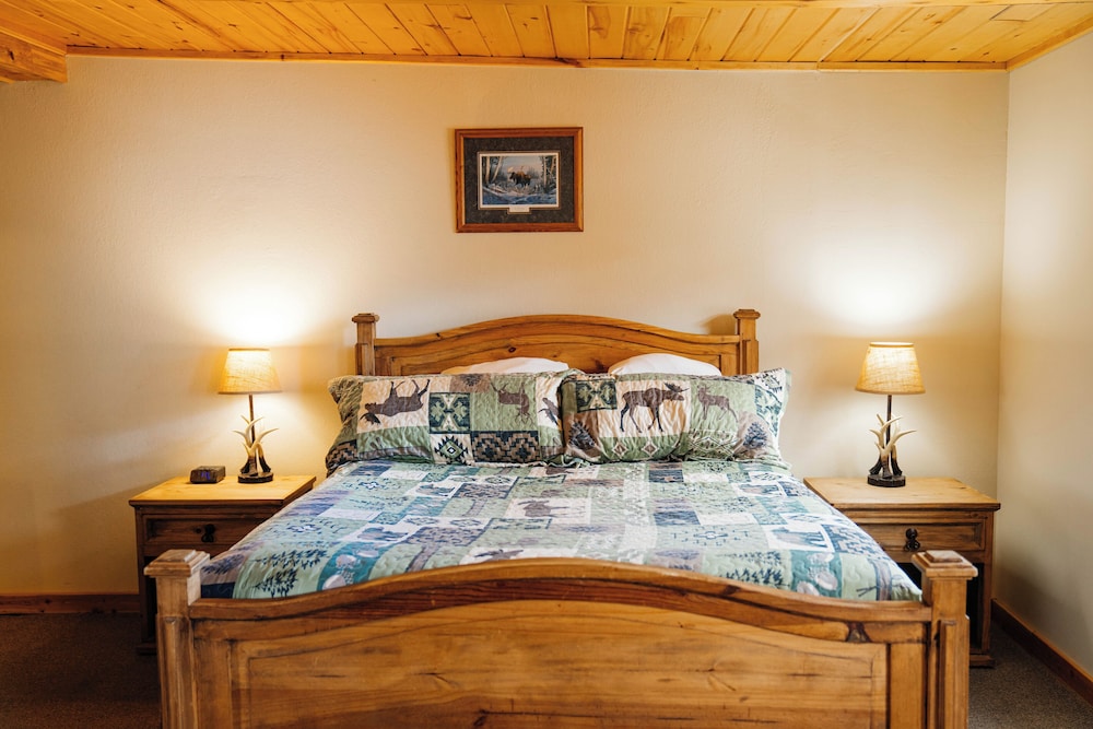 Salida Inn & Monarch Suites - photo 46