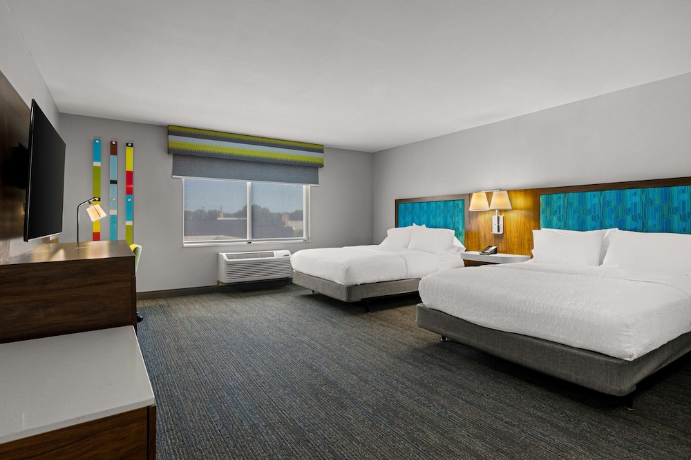 Hampton Inn & Suites Schererville - photo 11