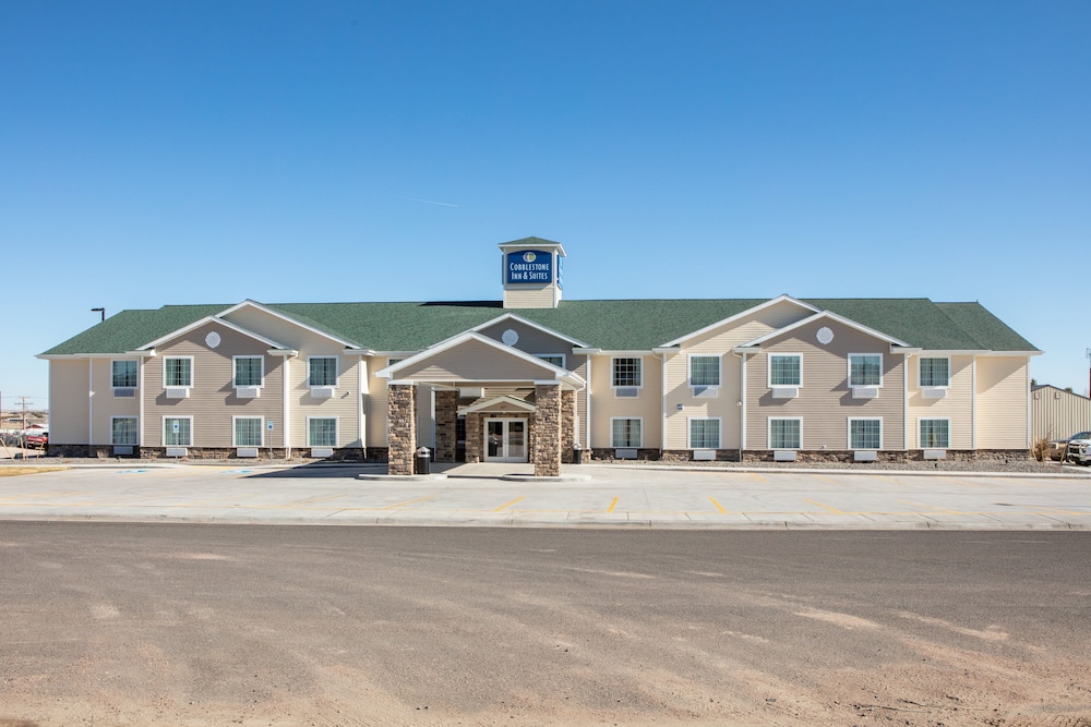 Cobblestone Inn & Suites Pine Bluffs - photo 2