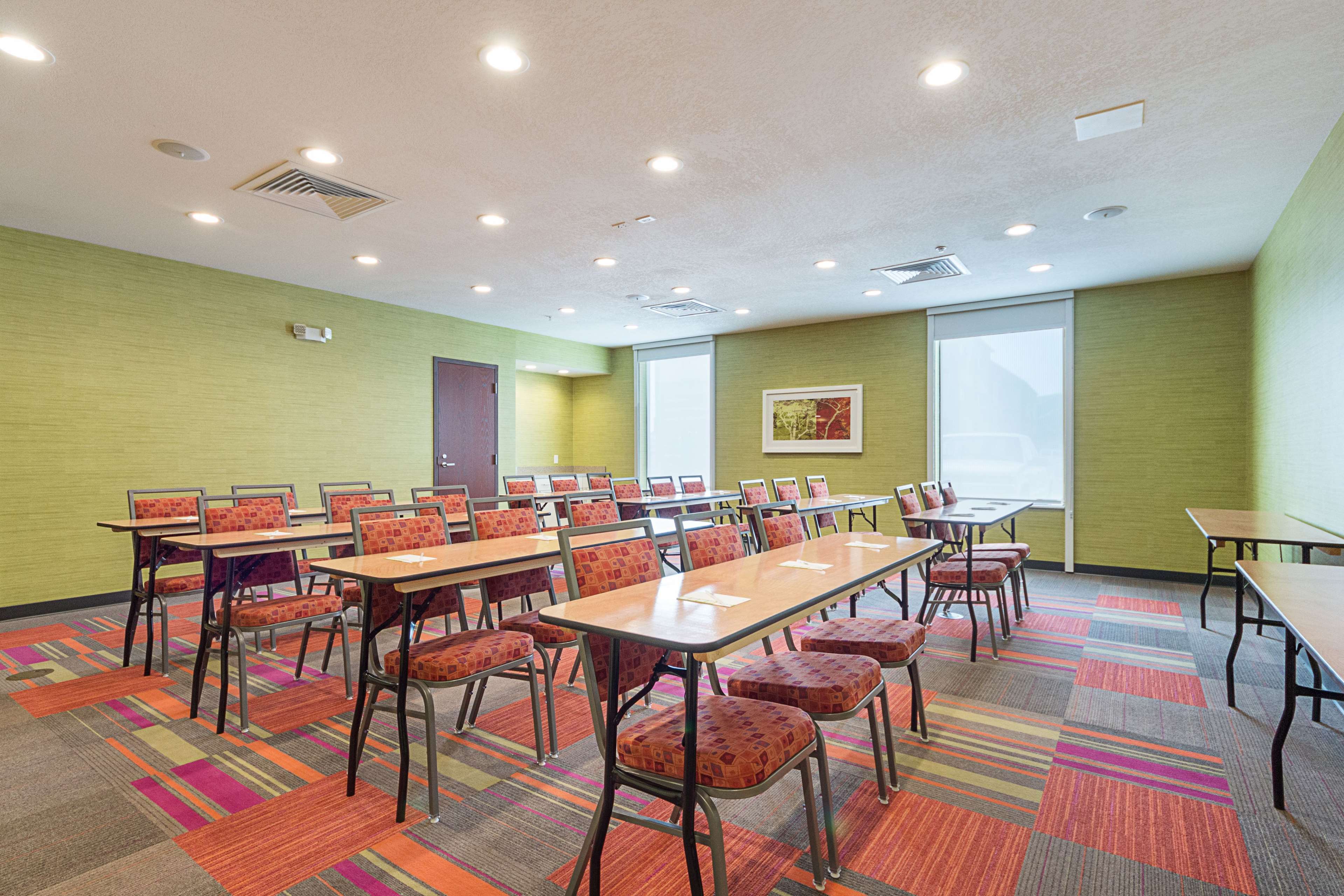 Home2 Suites by Hilton Oklahoma City Yukon - photo 31