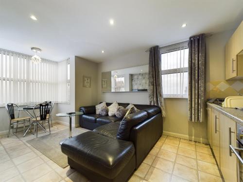 Pearl Suite — 4-Star Luxury Hotel in Blackpool, United Kingdom