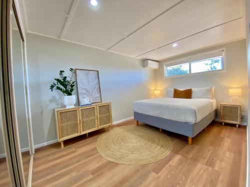 Walk to beach 3bed House Pet & kid friendly — 4-Star Luxury Hotel in Buddina, Australia