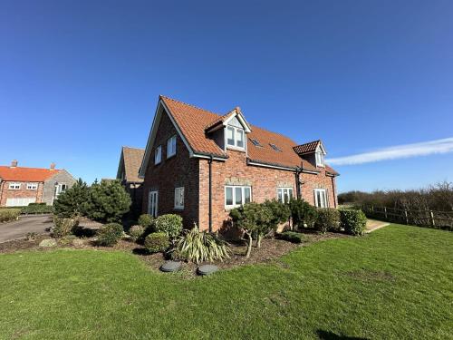Sunrise View Balcony and Seaview Part of the The Bay Filey Holiday Village with pool gym and direct beach access pub restaurant tennis and meadows walks