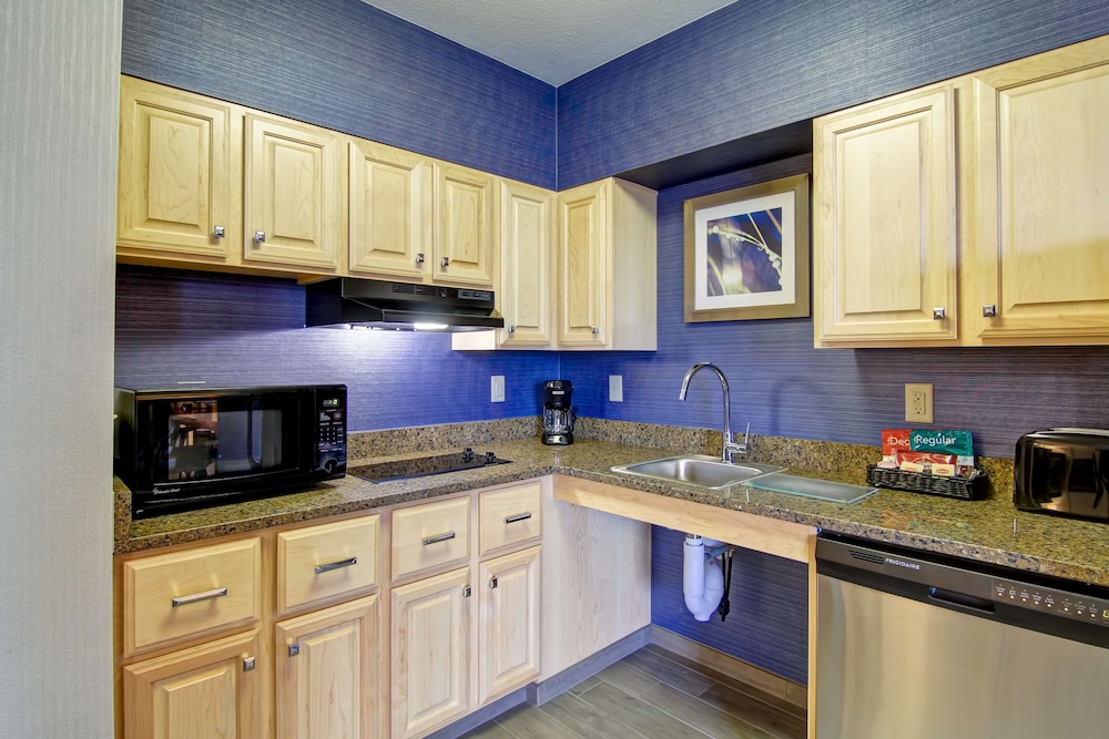 Homewood Suites by Hilton Stratford - photo 19