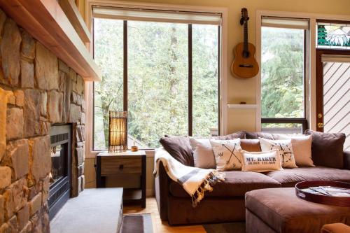 Rivers Edge at Snowater - carbon neutral hotel in Deming