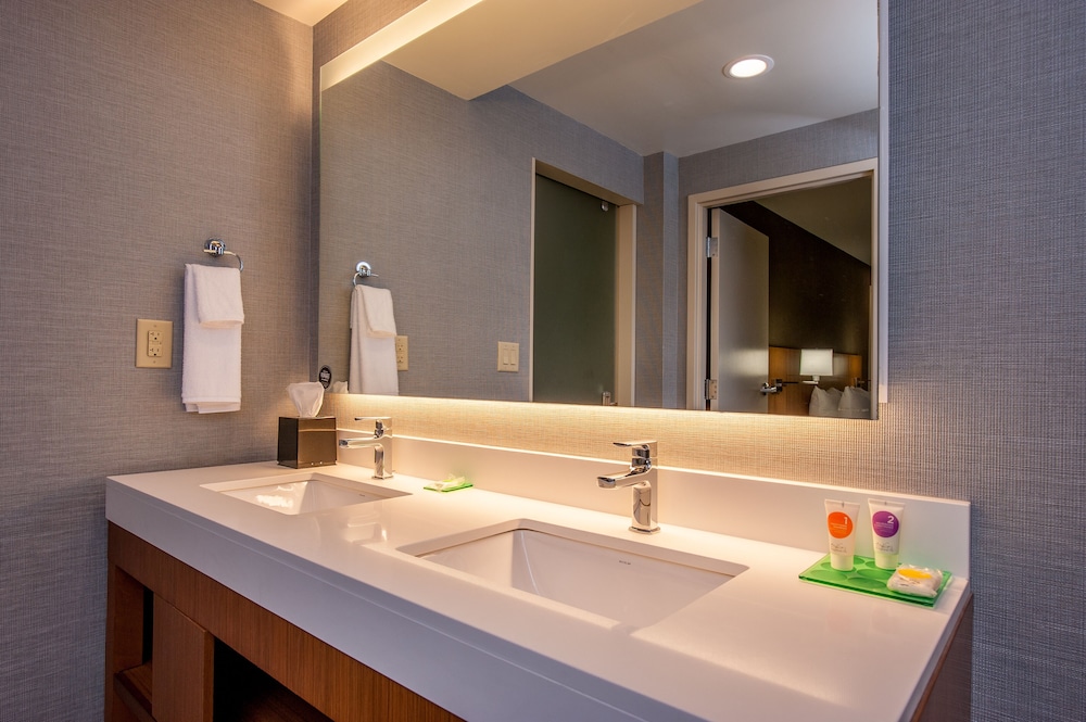 Hyatt Place Bowling Green - photo 40