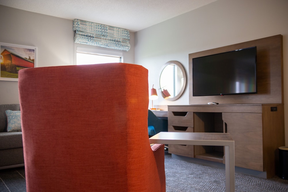 Hampton Inn Christiansburg Blacksburg - photo 50