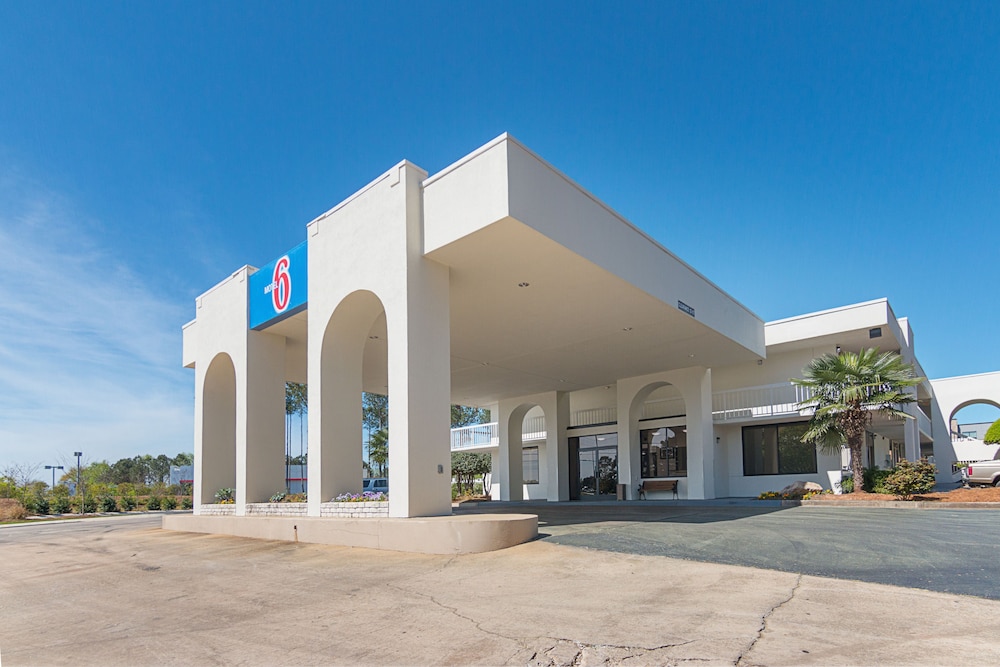 Motel 6 Newnan GA - photo 39