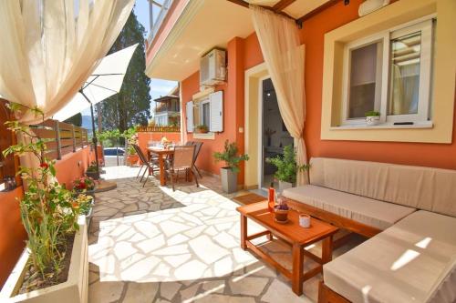 Kosmas Family House — 4-Star Luxury Hotel in Kanali, Greece