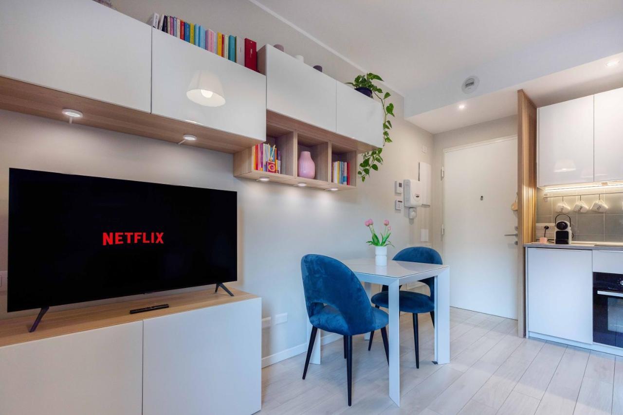 Luxury Apartment Free Private Parking Maestri Campionesi 16 — 4-Star Luxury Hotel in Milan, Italy