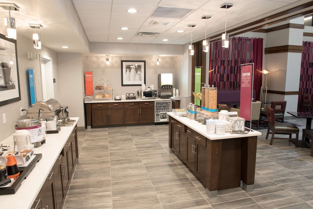 Hampton Inn & Suites Bay City - photo 34