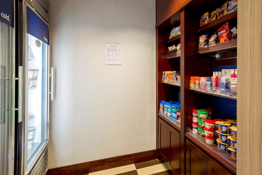 Hampton Inn Santa Barbara Goleta - photo 36
