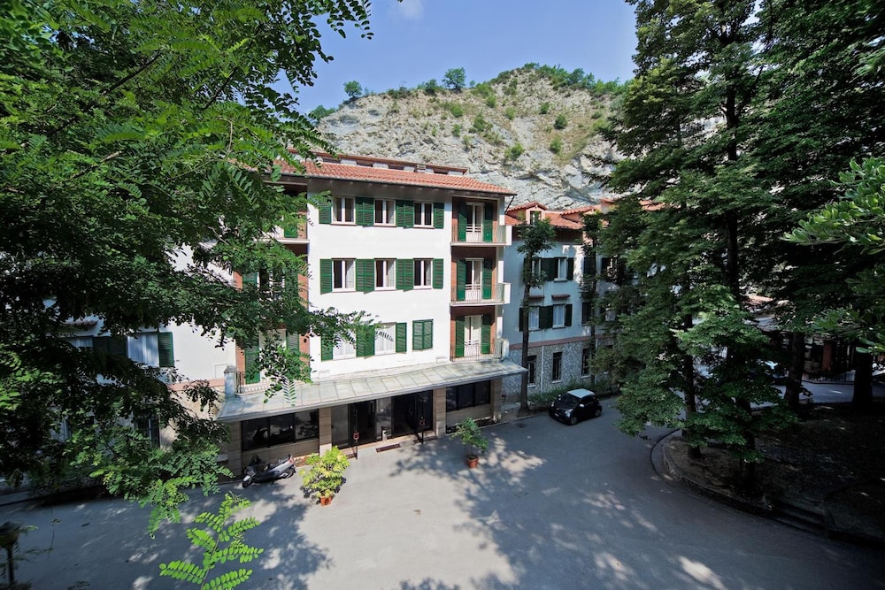Terme di Acquasanta Hotel Italia & Spa — hotel in Acquasanta Terme