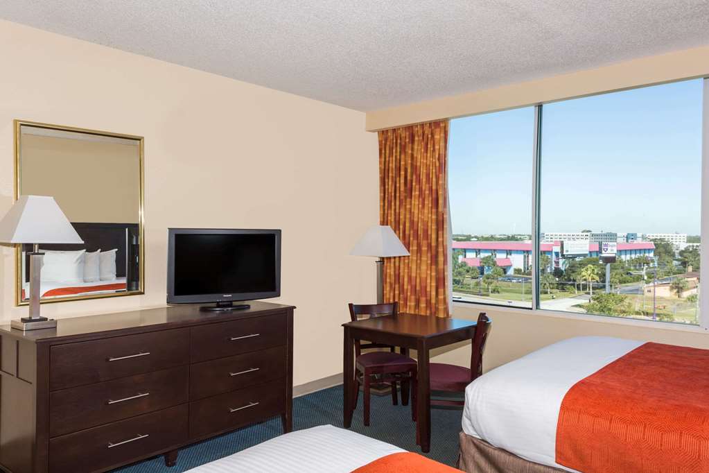 Ramada by Wyndham Kissimmee Gateway - photo 21