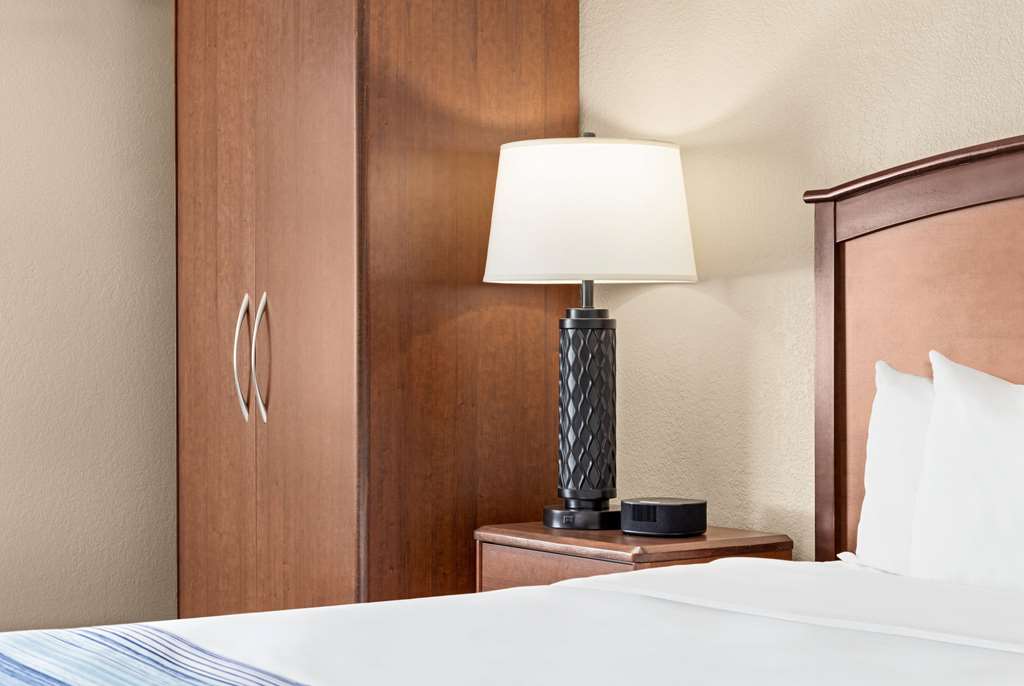 AmericInn by Wyndham Roseau - photo 28