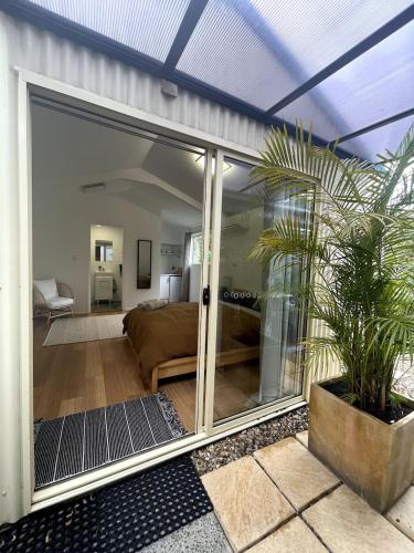 Beachside Bedstay — Emerald Beach