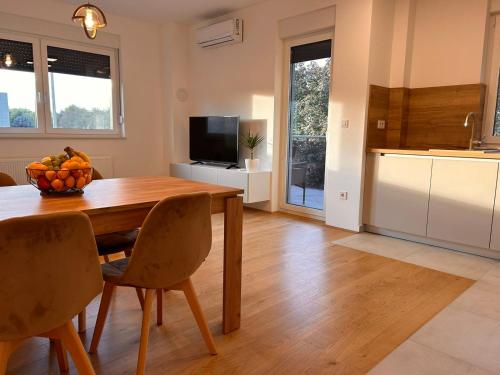 Apartman TENA Private parking Self check in — 4-Star Luxury Hotel in Osijek, Croatia