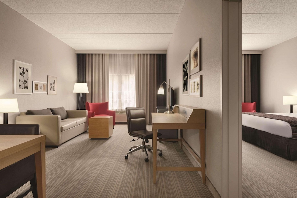 Country Inn & Suites by Radisson Coralville IA - photo 9
