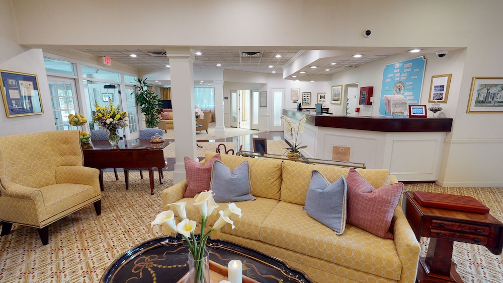 The Farmington Inn & Suites - photo 7