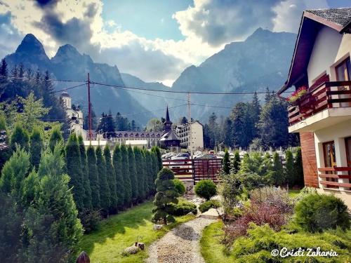 Villa Ermitage — 4-Star Luxury Hotel in Busteni, Romania