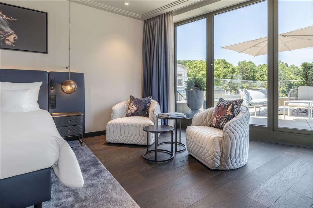 ICONS EHBB rooms Junior Suite