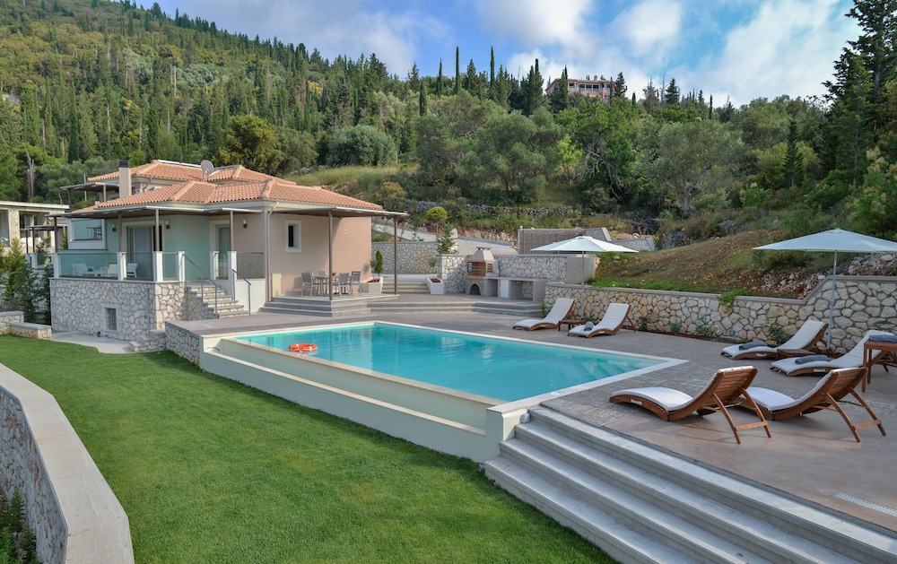 Drimonari Villas — 4-Star Luxury Hotel in Lefkada, Greece