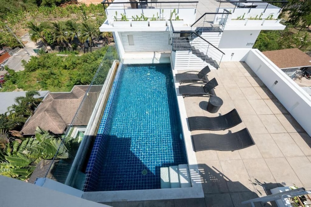 Yenna Apartment — 4-Star Luxury Hotel in Phuket, Thailand