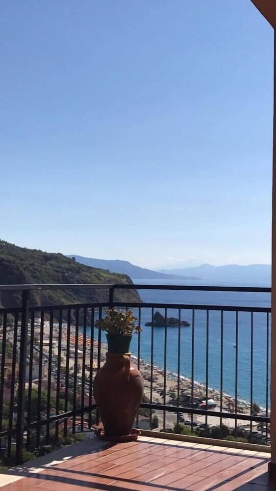 La Terrazza sul Mare — Palmi — photo 2