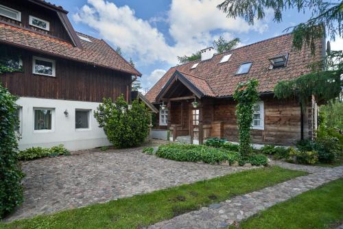 Dobra Chata Jaśkowo — 4-Star Luxury Hotel in Pisz, Poland