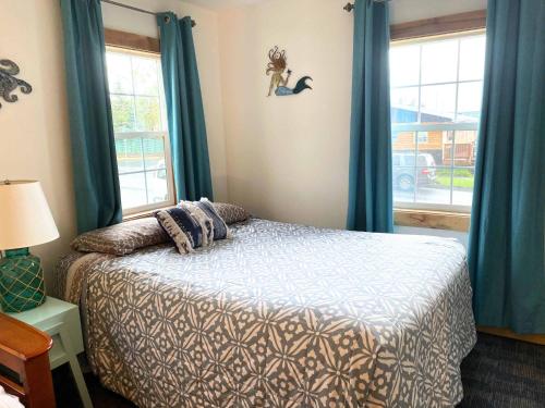 The Tides Inn - photo 13