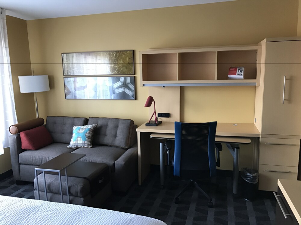 TownePlace Suites by Marriott New Hartford - photo 6