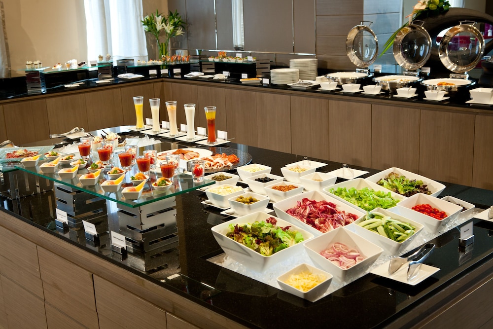 מזון ומשקאות