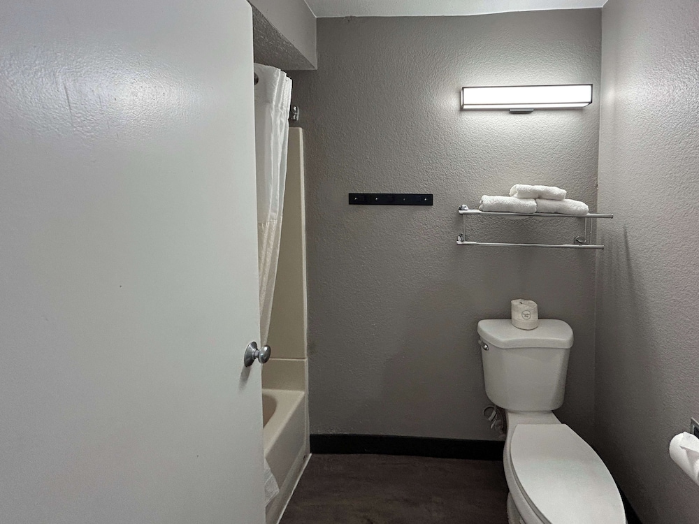 Studio 6 San Diego Ca Hotel Circle Mission Valley - photo 17