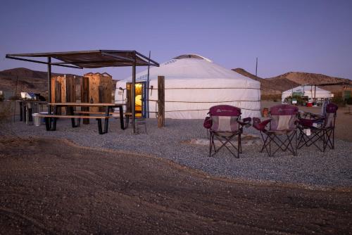 Family Style Star gazing Yurt in Twentynine Palms, United States