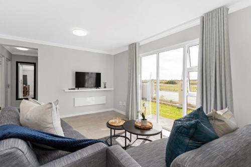 Elegant Spotless 2 Bed For Enchanted Stays