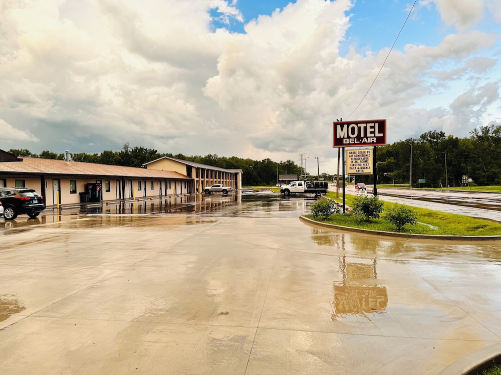Bel Air Motel - photo 36