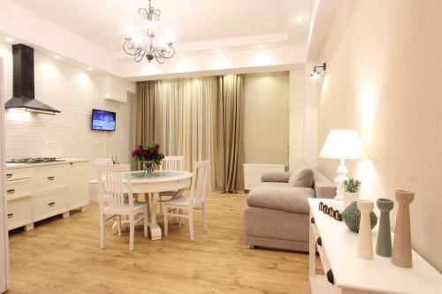 New apartment in Old Tbilisi — 4-Star Luxury Hotel in Tbilisi, Georgia