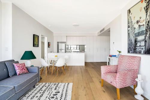 Bright Rockdale Escape near Bayside Beaches — 4-Star Luxury Hotel in Sydney, Australia