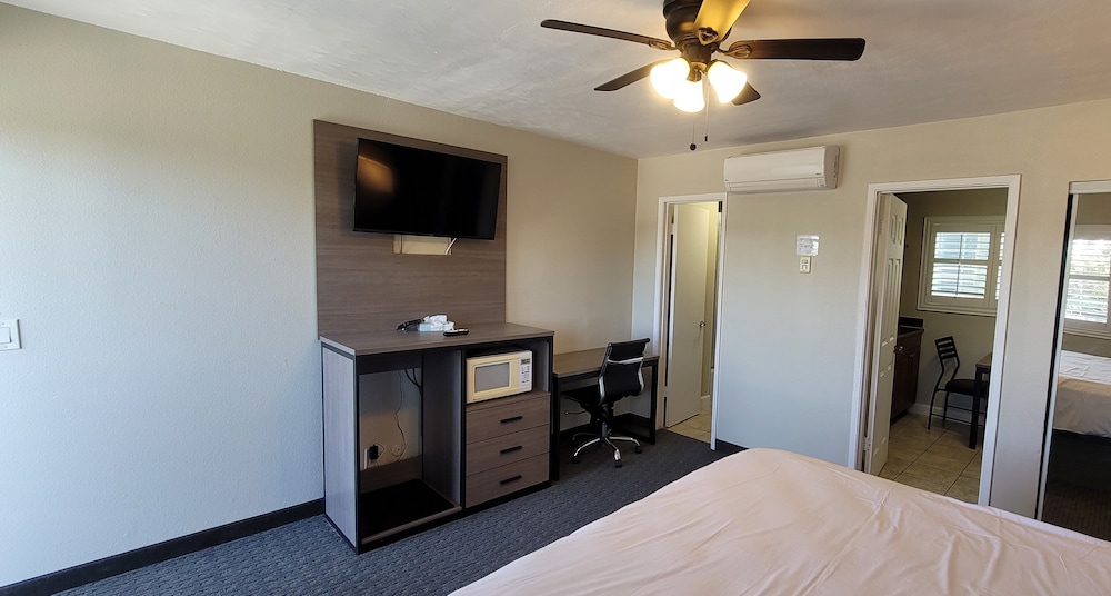 Pismo Beachwalker Inn & Suites - photo 19