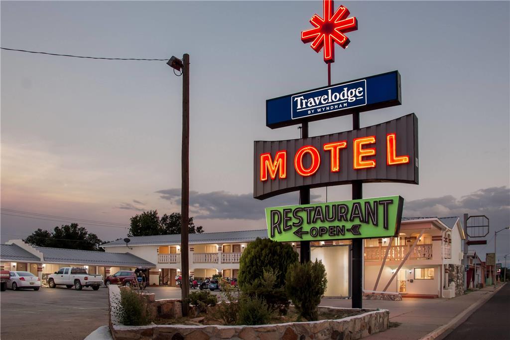 Travelodge by Wyndham Las Vegas NM - photo 10