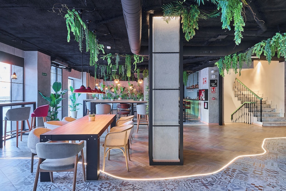 Boutique Hotel Luna Triunfo Granada — 4-Star Luxury Hotel in Granada, Spain