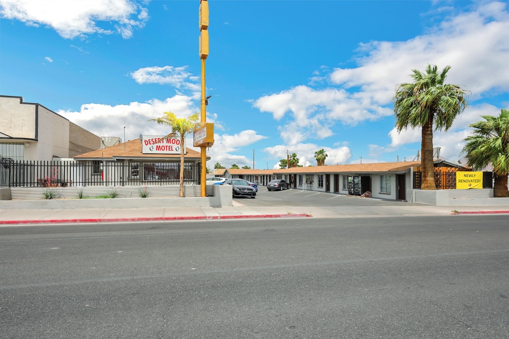 Desert Moon Motel - photo 40