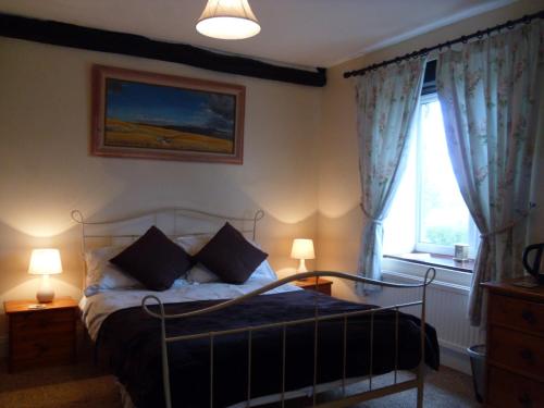 Tithe Barn Bed and Breakfast — 4-Star Luxury Hotel in Carnforth, United Kingdom