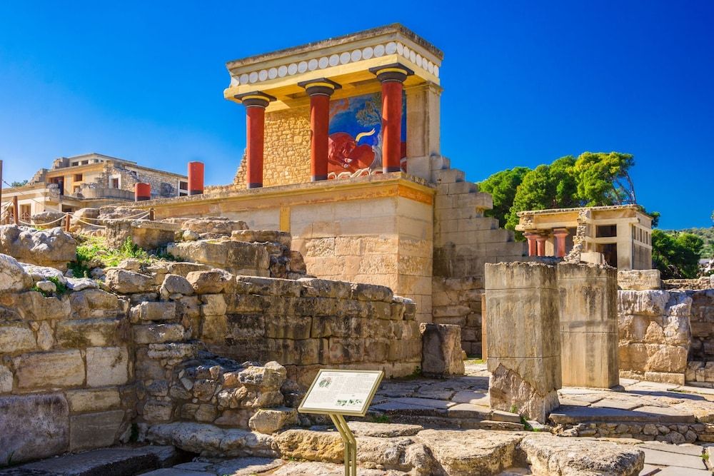 Villa Karteros — 4-Star Luxury Hotel in Irakleion, Greece