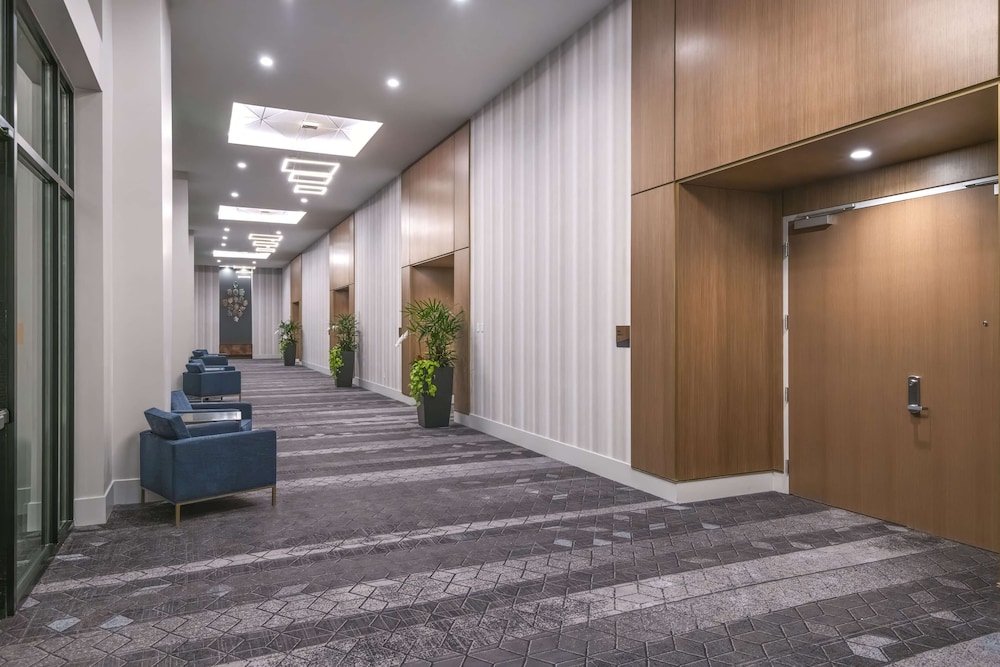 Embassy Suites By Hilton Asheville Downtown - photo 74