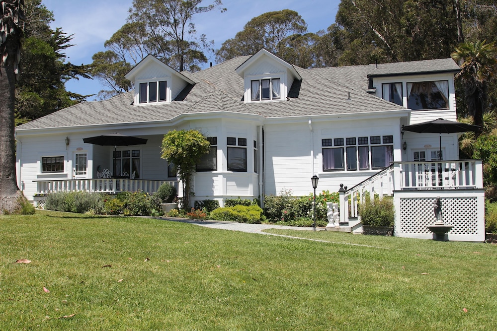 Monarch Cove Inn - photo 85