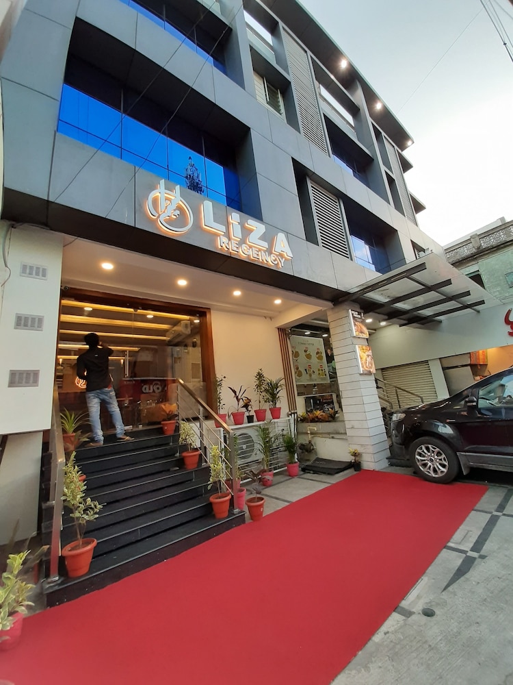 Liza Regency - carbon neutral hotel in Chennai