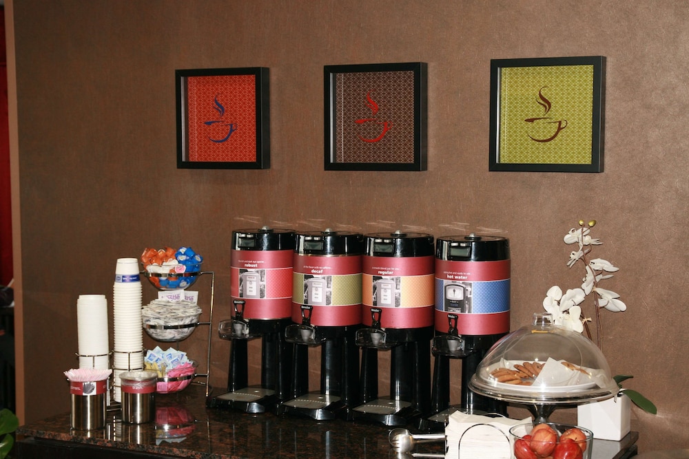 Hampton Inn & Suites Lebanon - photo 46