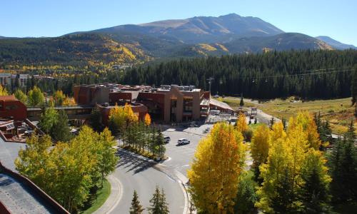 Beaver Run Resort Unit 4705 by RedAwning — hotel in Breckenridge